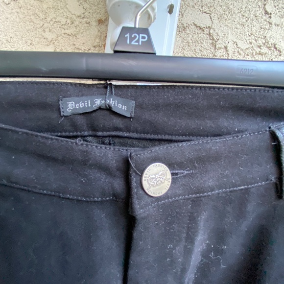 Super cool Devil Fashion Black /Punk Goth Jeans NWT - Picture 2 of 4